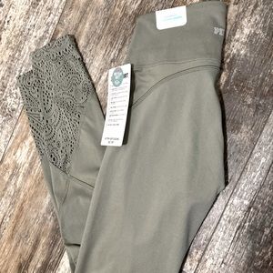 NWT Pink Sport Buttery Soft Legging size XS